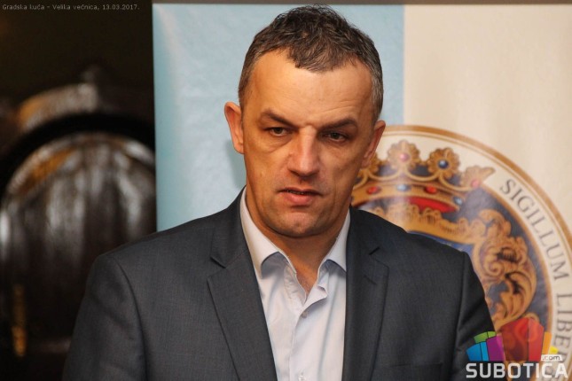 Fudbalski savez Vojvodine donirao lopte subotičkim klubovima