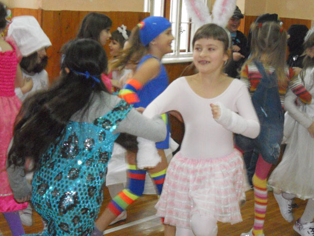 Humanitarna žurka OŠ "J. J. Zmaj" za decu OSŠ "Žarko Zrenjanin"