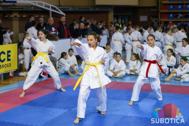 Više od 1.200 učesnika na 24. "Super Enpi kupu" u karateu