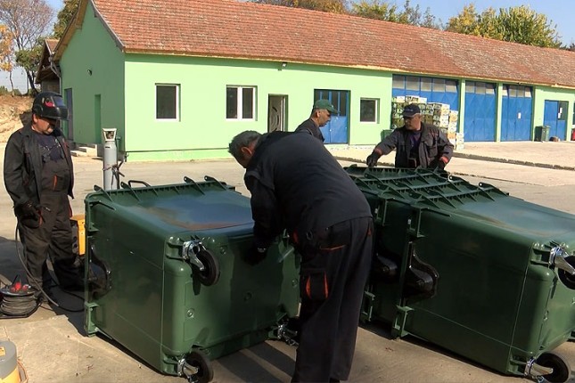 Započela zamena starih uličnih kontejnera