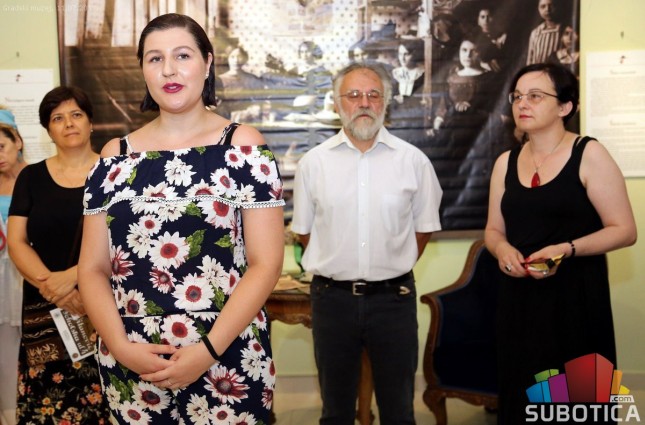 Otvorena izložba "Moda šešira" u Gradskom muzeju