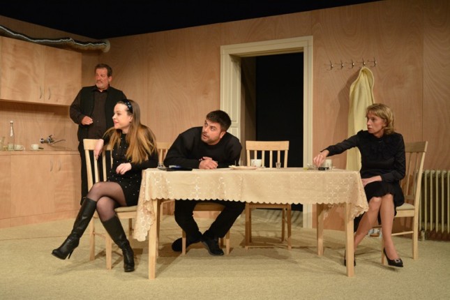 Predstava "Moj deda je aut" i opera "Seviljski berberin" u junu na Letnjoj pozornici