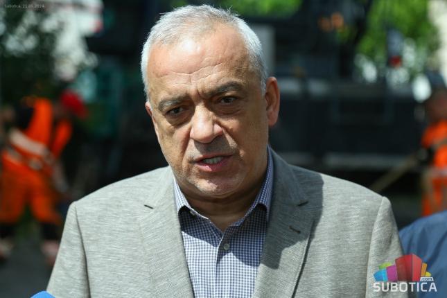 Gradonačelnik Bakić: Sedam ulica dobilo nov asfalt, vodimo računa o ravnomernom razvoju svih mesnih zajednica