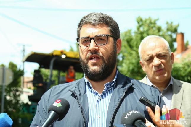 Gradonačelnik Bakić: Sedam ulica dobilo nov asfalt, vodimo računa o ravnomernom razvoju svih mesnih zajednica
