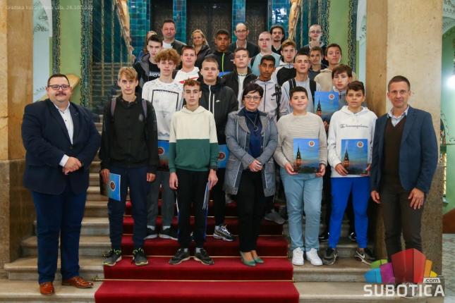 Uručene stipendije učenicima zanatskih zanimanja