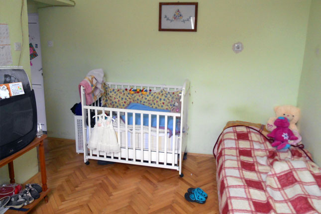 Materinski centar - stručna pomoć i smeštaj za socijalno ugrožene trudnice i majke