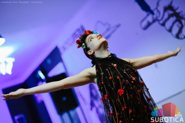 "Otvorena scena - Umetnička ulica" predstavila mlade umetnike