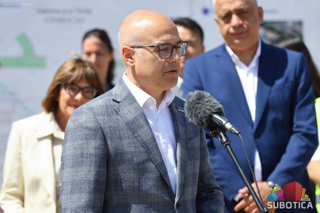 Premijer Srbije Miloš Vučević obišao radove u Lošinjskoj ulici