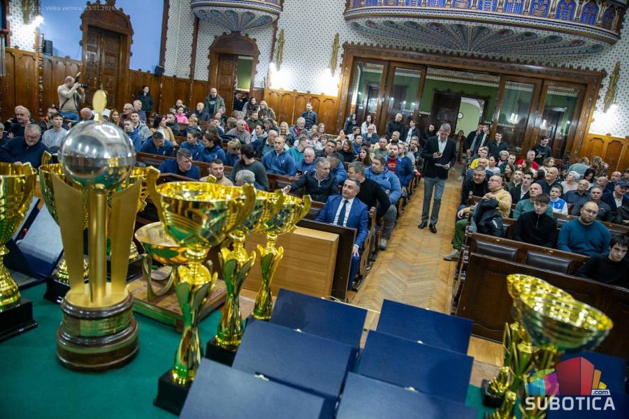 Uručena priznanja najboljim sportistima: Barna, Erdeg i Crnobrnja na čelu laureata