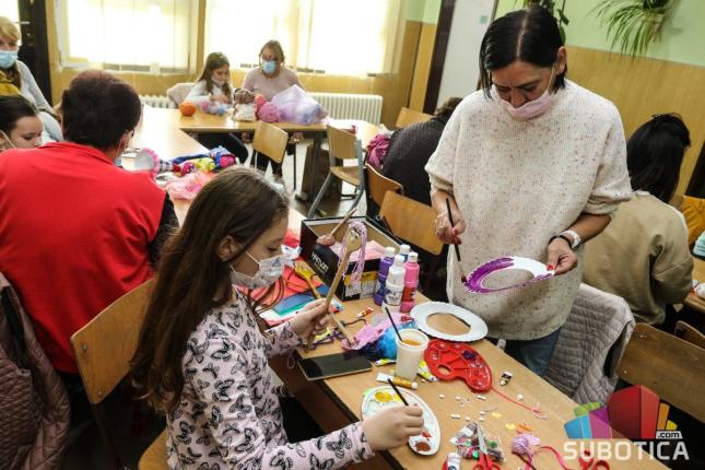 Deca uz bake i mame pravila ekološke igračke