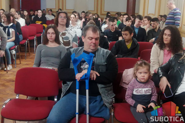 U Gimnaziji održana svečana akademija povodom godišnjice NATO agresije