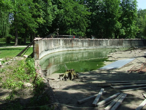 Radovi u zoološkom vrtu na Paliću