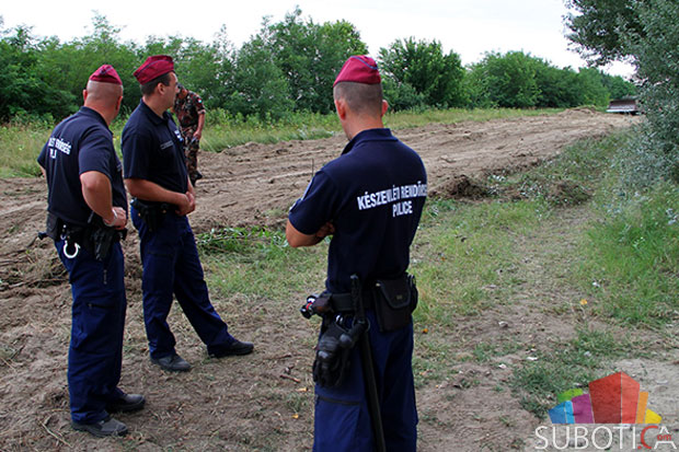 Mađarska počela podizati ogradu duž granice sa Srbijom