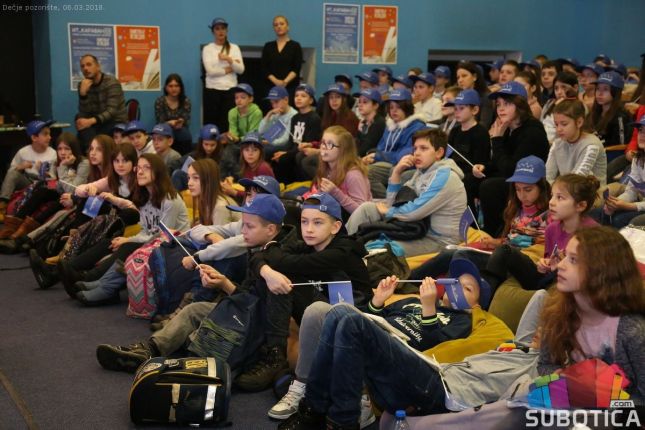 "Kako da najlakše upropastite svoj život onlajn"