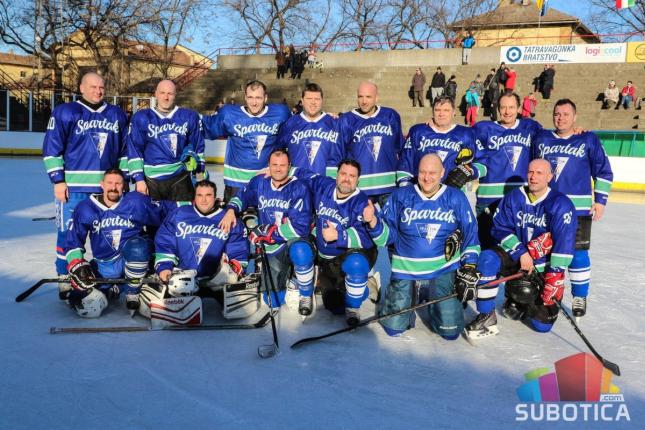 Hokej na ledu: "Crvena zvezda“ i "Jesenice" pobednici XVI "Winter classic“ turnira za veterane