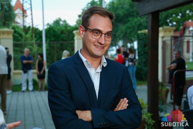 Održana premijera filma "Pica sa ananasom"