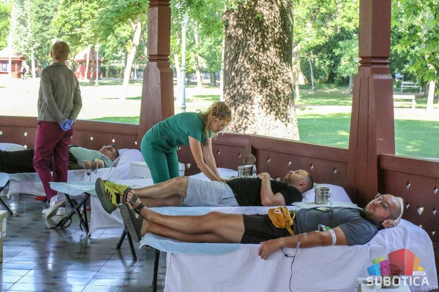 "Humana subota" na Paliću - Zalihe krvi stabilne, davaoci i dalje potrebni