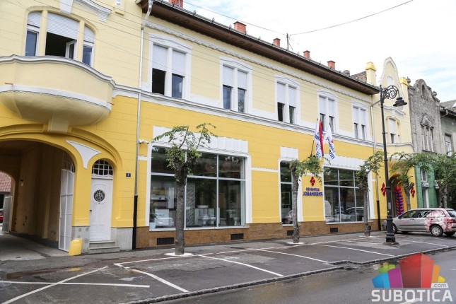 Keramika sa teksturom drveta – svetski trend