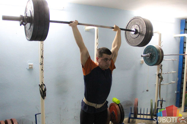 Šampioni iz suterena