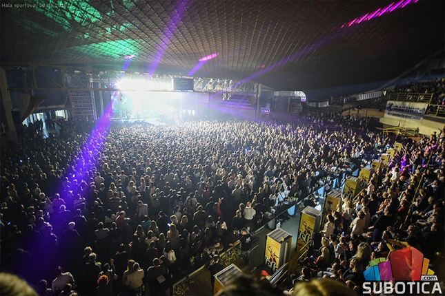 Lepa Brena oduševila Subotičane