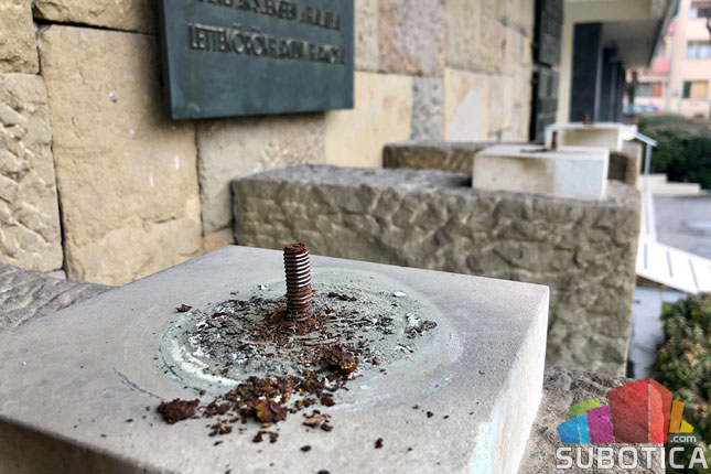 Ukradene biste subotičkih revolucionara