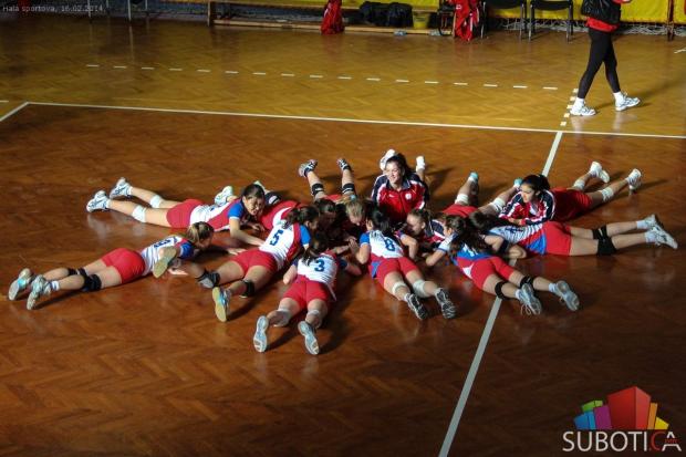 Održan humanitarni odbojkaški turnir za pomoć deci škole "Žarko Zrenjanin"