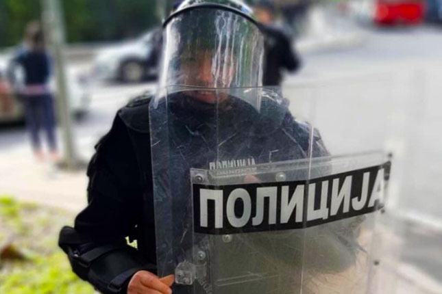 Policajka i posvećena majka tri devojčice