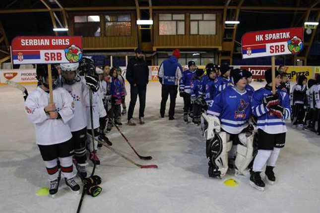 Mladi hokejaši Spartaka na međunarodnom turniru "Mirko Holbus 2016"