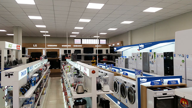 Velika žurka u Dudi Co robnoj kući tehnike