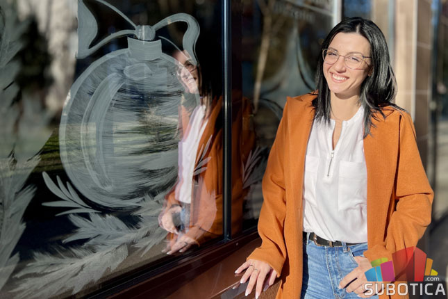 Slikarka Zima srcem oslikala Suboticu