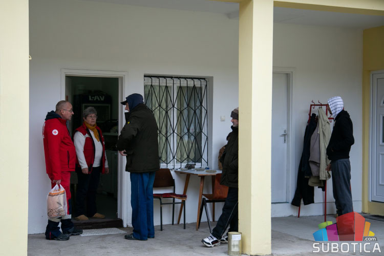 Prihvatilište za beskućnike u Subotici gotovo popunjeno: pomoć dok traju zimski minusi