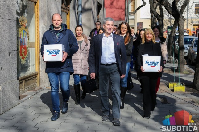 Mladi subotičkog SNS-a predali izbornu listu