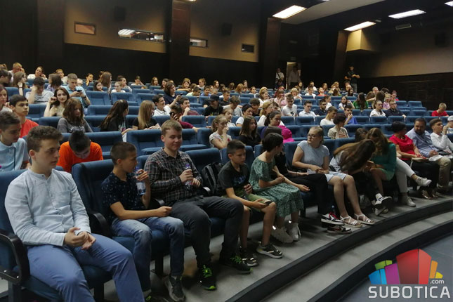 Subotički đaci učili o kulturi govora i izražavanju