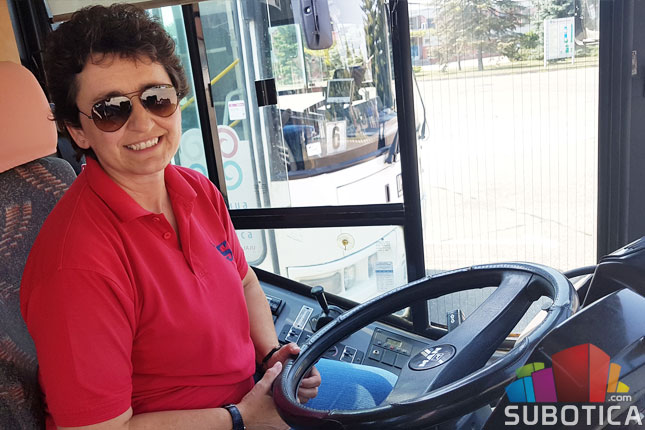 Eržika i Milomirka dve decenije za volanom autobusa
