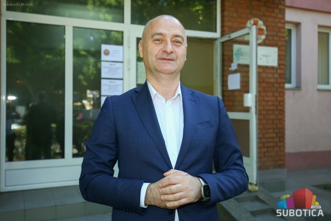 Izborna noć - stigli prvi rezultati, pratimo reakcije iz štabova