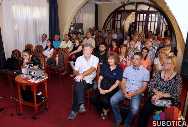 Kupanje u Paliću bezbedno za dve do tri godine
