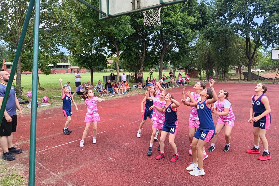 Više od 100 devojčica na tradicionalnom turniru „Deca selo sport“ u Čantaviru