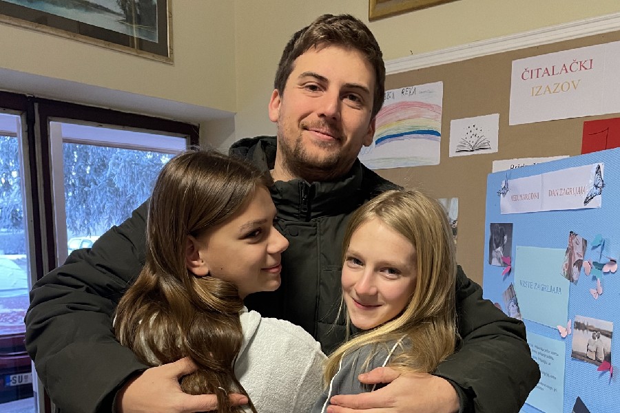 Međunarodni dan zagrljaja obeležen u OŠ „Matija Gubec“ u Tavankutu