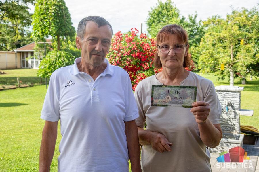 Mir i toplina skriveni u dvorištu bračnog para Vuković - Zelena oaza koja ostavlja bez daha