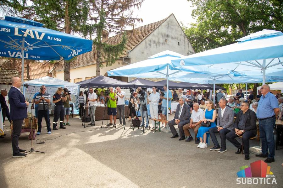 Jubilarni Festival bunjevačkih jela - Bajmok poslužio ukuse tradicije
