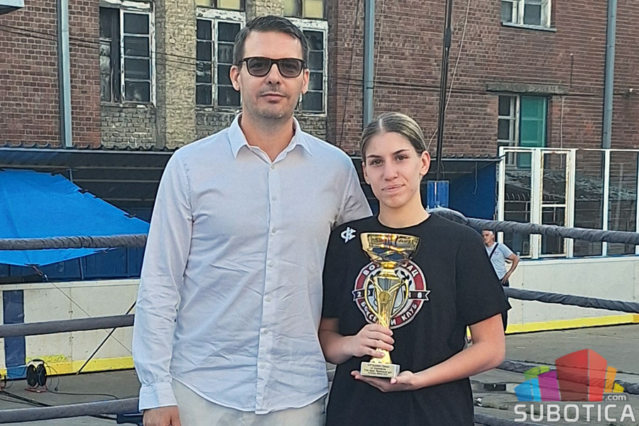 Boks: Melinda Utaši i Đorđe Đorić pobednici 43. „Vojvođanske zlatne rukavice“