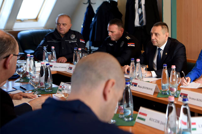 Ministri policije Srbije i Mađarske obišli čuvare granice na Horgošu