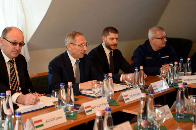 Ministri policije Srbije i Mađarske obišli čuvare granice na Horgošu