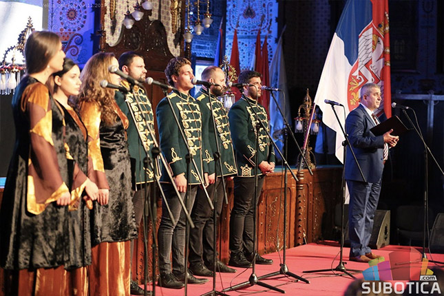 Održana svečana akademija "Srbija je večna dok su joj deca verna"