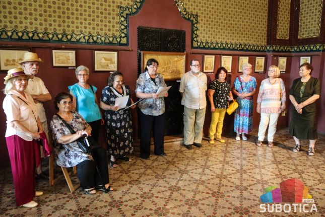 U Vestibilu otvorena izložba slika u tehnici slame