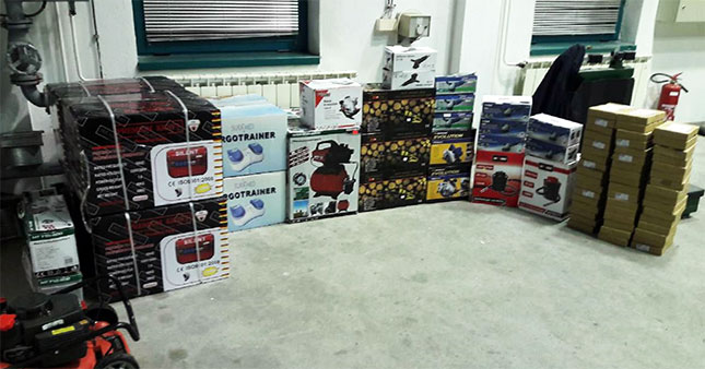 Zaplenjena velika količina tehničke robe na Horgošu