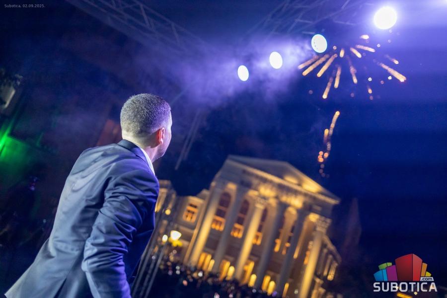 Nebojša Vojvodić sugrađanima priredio emotivan koncert za pamćenje