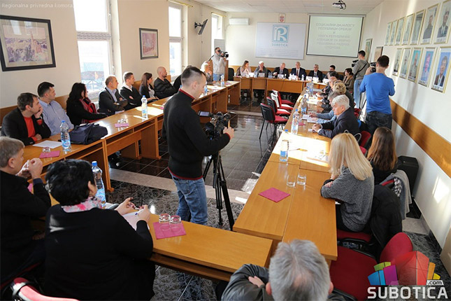 Održan okrugli sto posvećen dijalogu poslodavaca i sindikata radnika