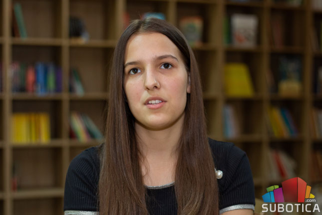 Luca Četvei iz Čantavira treća na republičkom takmičenju iz srpskog jezika