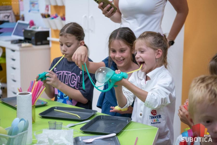 "Tinker labs" - više od školice: rođendani, radionice, eksperimenti